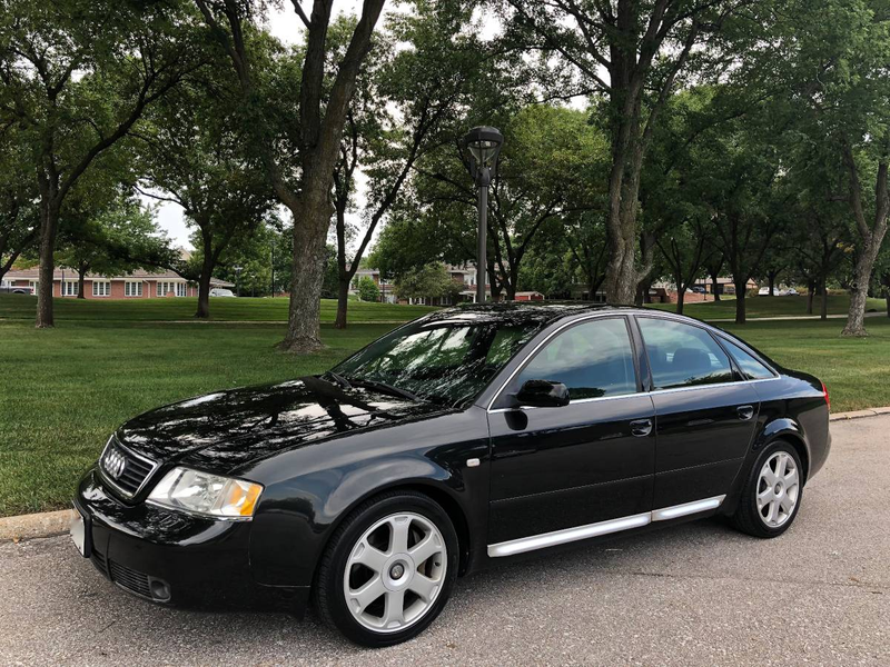 Illustration for article titled At $3,500, Does This 2000 Audi A6 Biturbo Still Have What it Takes?